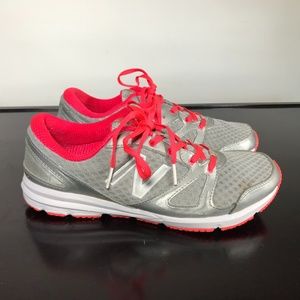 New Balance 577 Susan G Komen Breast Cancer aware